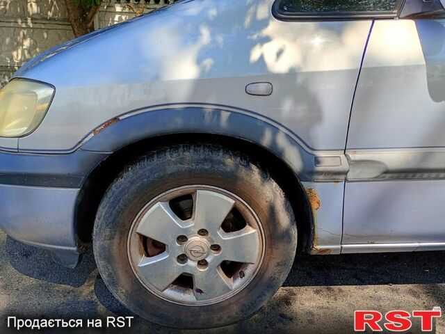 Опель Зафира, объемом двигателя 2 л и пробегом 319 тыс. км за 3000 $, фото 3 на Automoto.ua