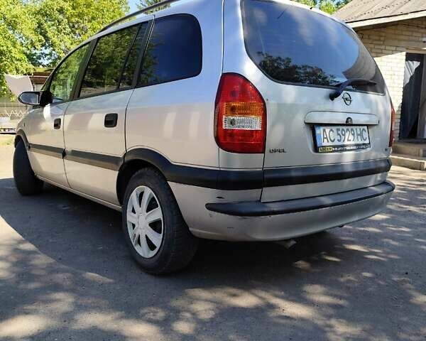Опель Зафира, объемом двигателя 1.8 л и пробегом 228 тыс. км за 3900 $, фото 2 на Automoto.ua