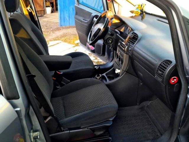 Опель Зафира, объемом двигателя 1.8 л и пробегом 192 тыс. км за 3200 $, фото 4 на Automoto.ua