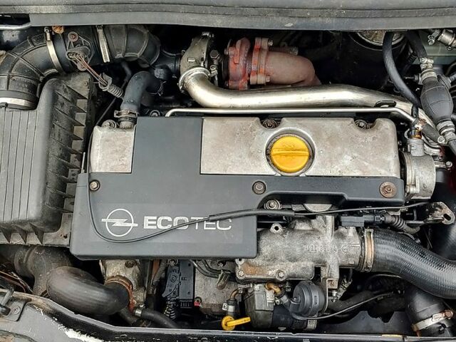Опель Зафира, объемом двигателя 2 л и пробегом 499 тыс. км за 3500 $, фото 3 на Automoto.ua