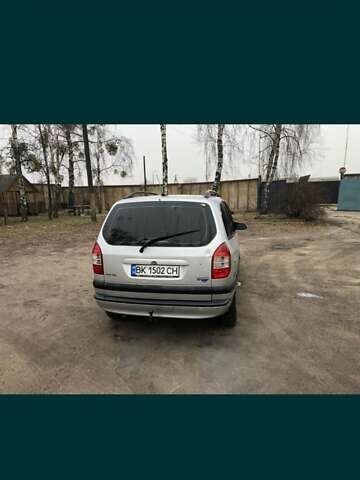 Опель Зафира, объемом двигателя 2 л и пробегом 300 тыс. км за 3500 $, фото 2 на Automoto.ua