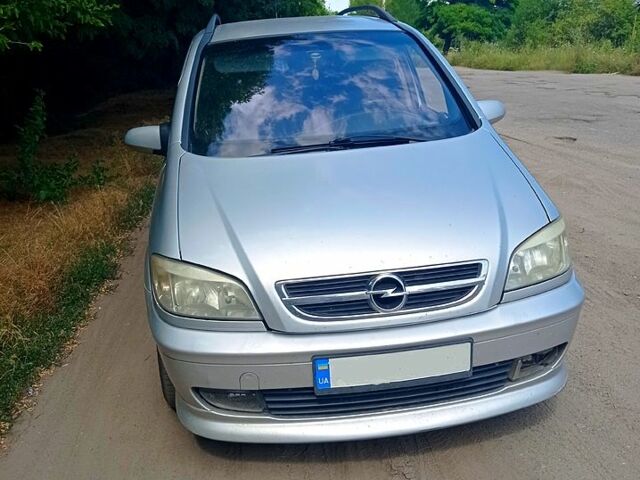 Опель Зафира, объемом двигателя 2 л и пробегом 341 тыс. км за 3900 $, фото 1 на Automoto.ua