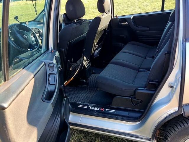 Опель Зафира, объемом двигателя 1.6 л и пробегом 270 тыс. км за 4100 $, фото 2 на Automoto.ua