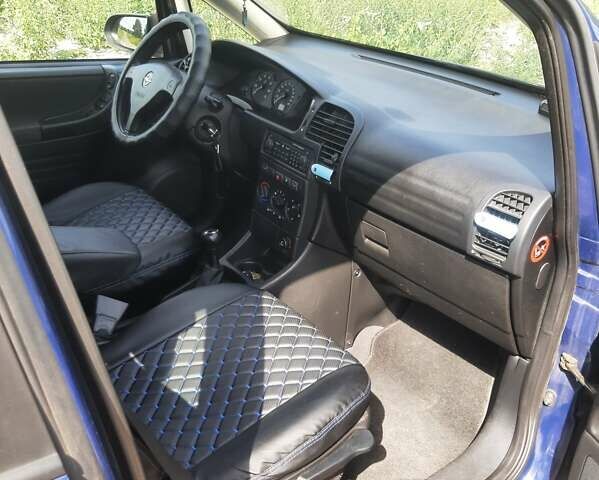 Опель Зафира, объемом двигателя 1.6 л и пробегом 352 тыс. км за 4600 $, фото 11 на Automoto.ua