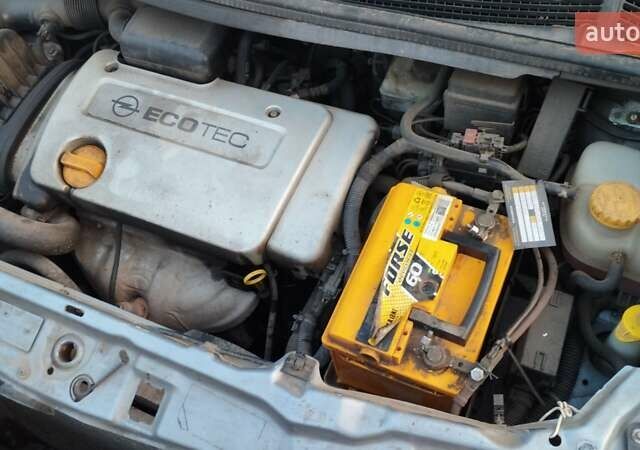 Опель Зафира, объемом двигателя 1.6 л и пробегом 275 тыс. км за 1893 $, фото 2 на Automoto.ua