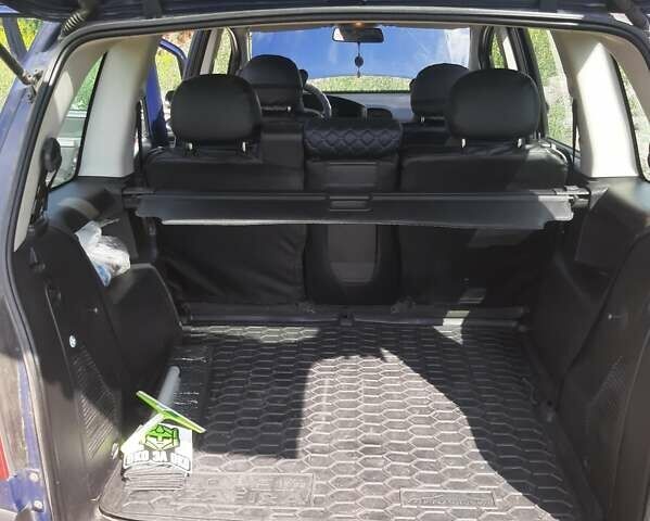 Опель Зафира, объемом двигателя 1.6 л и пробегом 352 тыс. км за 4600 $, фото 23 на Automoto.ua