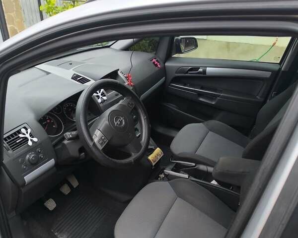 Опель Зафіра, об'ємом двигуна 1.9 л та пробігом 235 тис. км за 5300 $, фото 3 на Automoto.ua