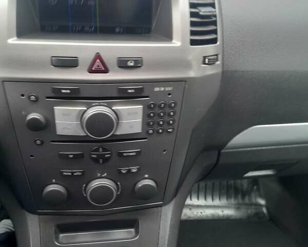 Опель Зафира 2005 в Бориславе на Automoto.ua Опель Зафира, объемом двигателя 1.9 л и пробегом 230 тыс. км за 5300 $, фото 1 на Automoto.ua