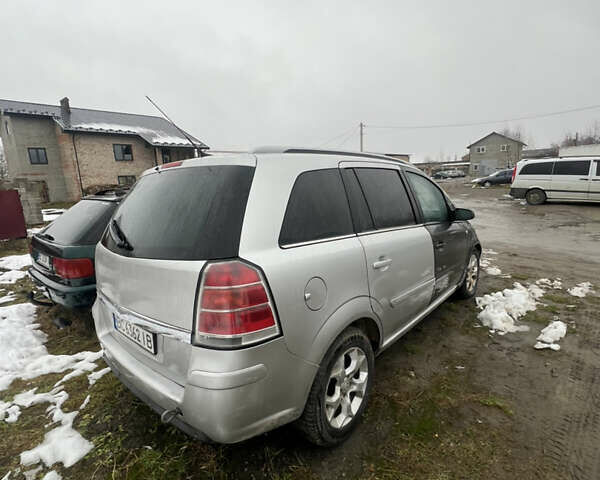 Опель Зафира, объемом двигателя 1.9 л и пробегом 270 тыс. км за 2999 $, фото 3 на Automoto.ua