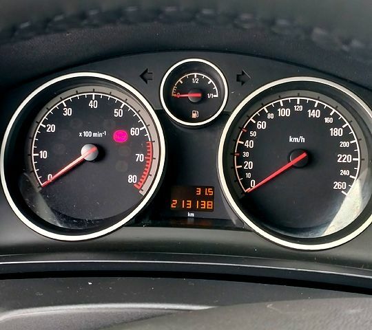 Опель Зафіра, об'ємом двигуна 1.6 л та пробігом 213 тис. км за 5500 $, фото 2 на Automoto.ua