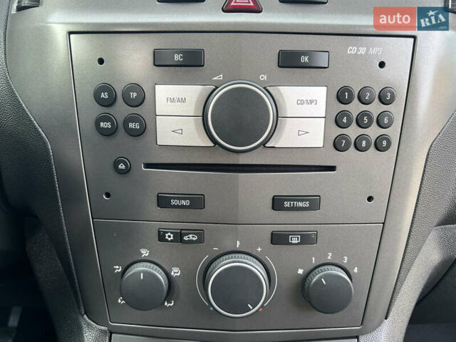 Опель Зафіра, об'ємом двигуна 1.8 л та пробігом 176 тис. км за 5300 $, фото 66 на Automoto.ua