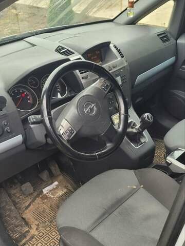 Опель Зафира 2007 в Черкассах на Automoto.ua Опель Зафира, объемом двигателя 1.8 л и пробегом 380 тыс. км за 6000 $, фото 10 на Automoto.ua