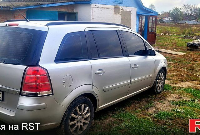 Опель Зафира 2007 в Черкассах на Automoto.ua Опель Зафира, объемом двигателя 1.8 л и пробегом 0 тыс. км за 6000 $, фото 2 на Automoto.ua