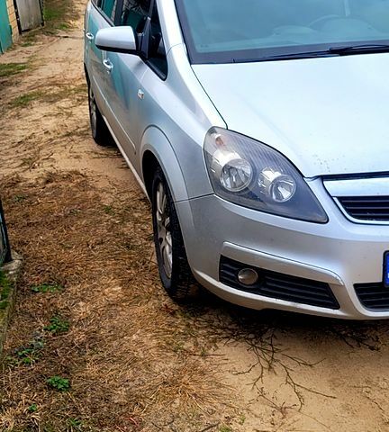 Опель Зафира 2007 в Черкассах на Automoto.ua Опель Зафира, объемом двигателя 1.8 л и пробегом 0 тыс. км за 6000 $, фото 7 на Automoto.ua