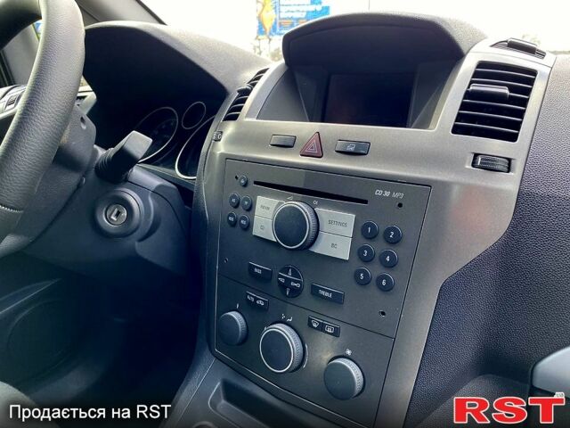 Опель Зафира, объемом двигателя 16 л и пробегом 178 тыс. км за 5800 $, фото 7 на Automoto.ua