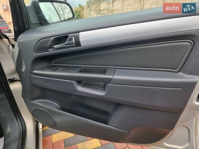 Опель Зафира, объемом двигателя 0 л и пробегом 225 тыс. км за 5500 $, фото 24 на Automoto.ua