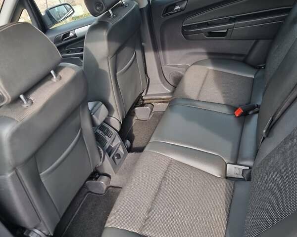 Опель Зафира, объемом двигателя 0 л и пробегом 225 тыс. км за 5500 $, фото 35 на Automoto.ua