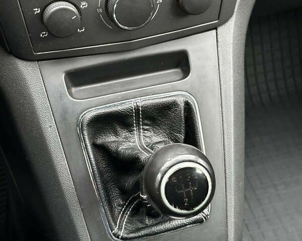 Опель Зафира, объемом двигателя 0 л и пробегом 342 тыс. км за 6500 $, фото 9 на Automoto.ua
