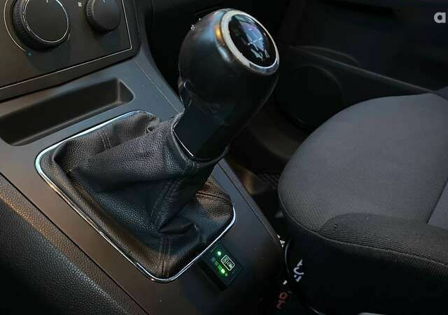 Опель Зафира, объемом двигателя 0 л и пробегом 255 тыс. км за 6000 $, фото 20 на Automoto.ua