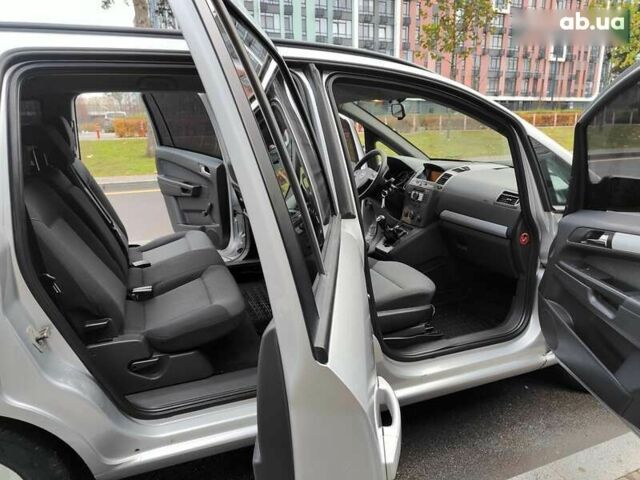 Опель Зафира, объемом двигателя 1.9 л и пробегом 253 тыс. км за 4490 $, фото 24 на Automoto.ua