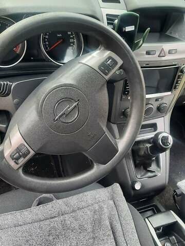 Опель Зафіра, об'ємом двигуна 1.8 л та пробігом 230 тис. км за 5850 $, фото 14 на Automoto.ua