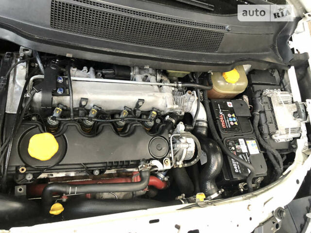 Опель Зафіра, об'ємом двигуна 1.9 л та пробігом 379 тис. км за 6300 $, фото 24 на Automoto.ua