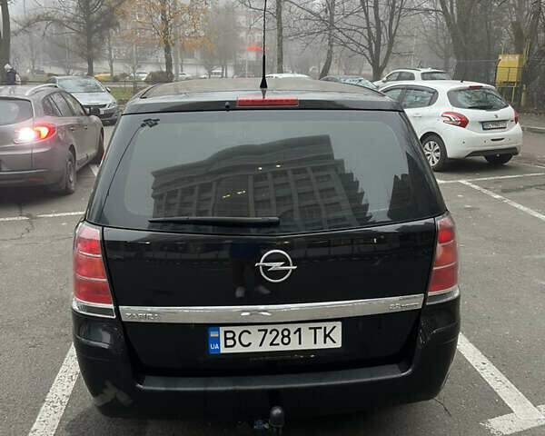 Опель Зафира, объемом двигателя 2.2 л и пробегом 198 тыс. км за 6600 $, фото 1 на Automoto.ua