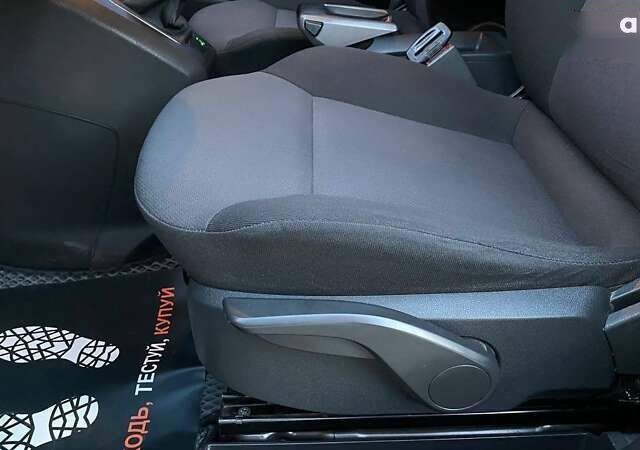 Опель Зафира, объемом двигателя 0 л и пробегом 255 тыс. км за 6000 $, фото 14 на Automoto.ua