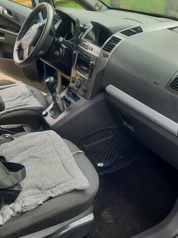 Опель Зафіра, об'ємом двигуна 1.8 л та пробігом 230 тис. км за 5850 $, фото 7 на Automoto.ua