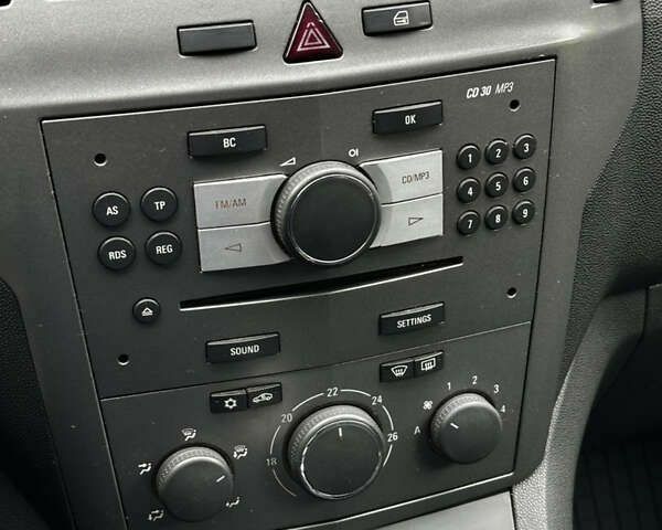 Опель Зафира, объемом двигателя 0 л и пробегом 342 тыс. км за 6500 $, фото 8 на Automoto.ua