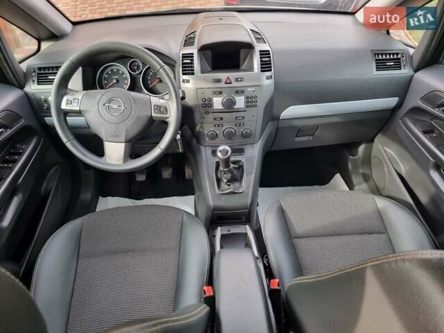 Опель Зафира, объемом двигателя 0 л и пробегом 225 тыс. км за 5500 $, фото 33 на Automoto.ua