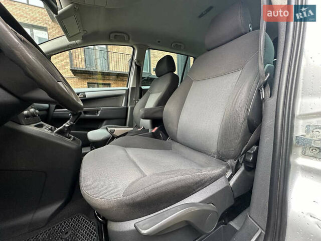 Опель Зафира, объемом двигателя 1.91 л и пробегом 292 тыс. км за 4999 $, фото 10 на Automoto.ua
