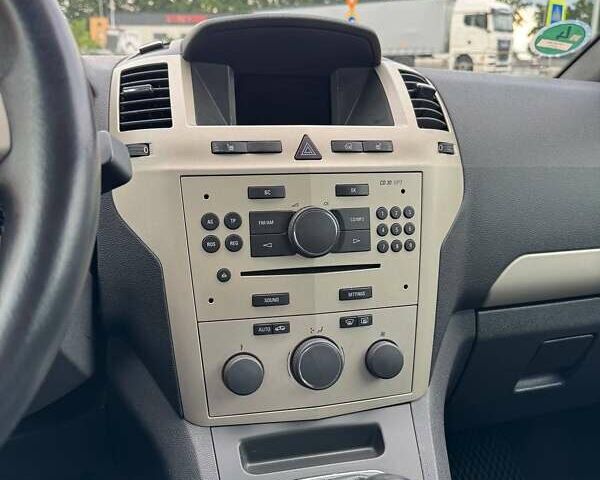 Опель Зафира, объемом двигателя 1.7 л и пробегом 239 тыс. км за 6500 $, фото 15 на Automoto.ua