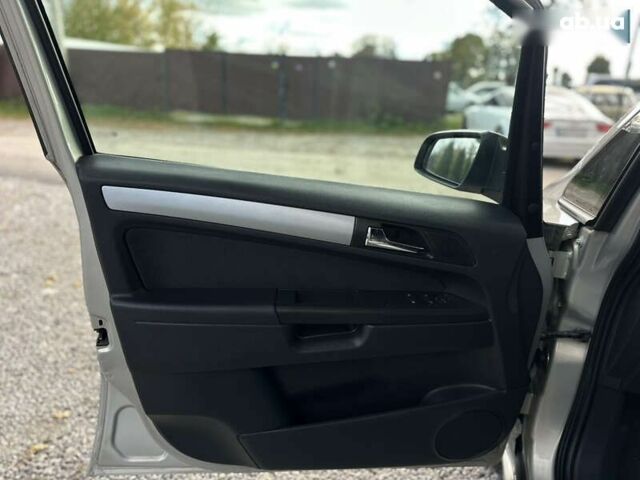 Опель Зафира, объемом двигателя 1.8 л и пробегом 261 тыс. км за 6900 $, фото 22 на Automoto.ua