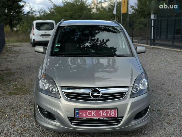 Опель Зафира, объемом двигателя 1.8 л и пробегом 261 тыс. км за 6900 $, фото 4 на Automoto.ua