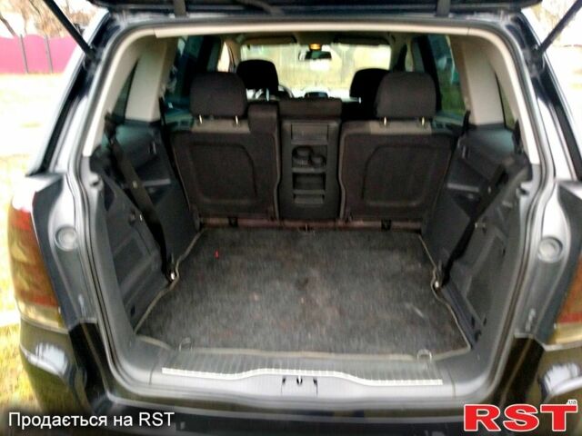 Опель Зафира, объемом двигателя 19 л и пробегом 260 тыс. км за 6100 $, фото 4 на Automoto.ua