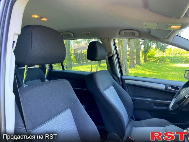 Опель Зафира, объемом двигателя 1.6 л и пробегом 176 тыс. км за 6200 $, фото 5 на Automoto.ua