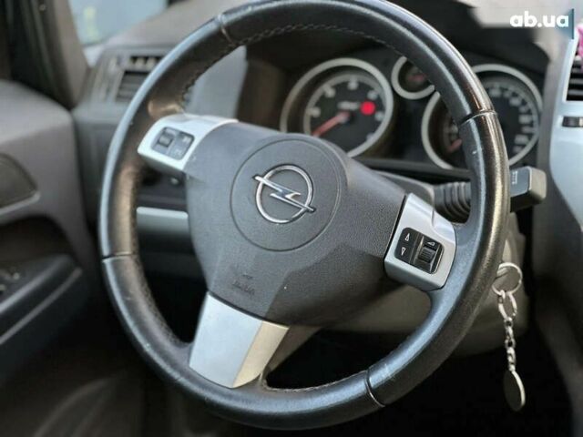 Опель Зафира, объемом двигателя 1.7 л и пробегом 214 тыс. км за 7000 $, фото 10 на Automoto.ua