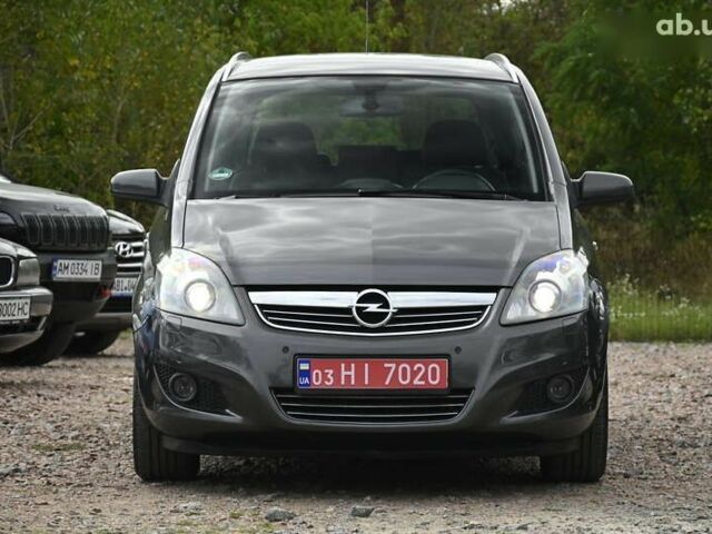 Опель Зафира, объемом двигателя 0 л и пробегом 236 тыс. км за 6999 $, фото 3 на Automoto.ua
