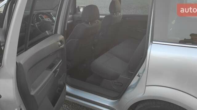 Опель Зафира, объемом двигателя 0 л и пробегом 238 тыс. км за 6000 $, фото 14 на Automoto.ua