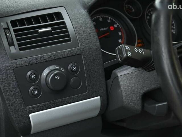 Опель Зафира, объемом двигателя 0 л и пробегом 236 тыс. км за 6999 $, фото 14 на Automoto.ua