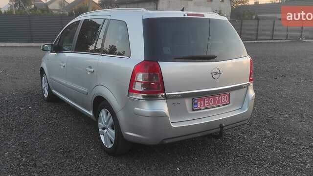 Опель Зафира, объемом двигателя 0 л и пробегом 238 тыс. км за 6000 $, фото 7 на Automoto.ua