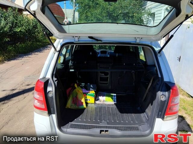 Опель Зафира, объемом двигателя 1.6 л и пробегом 269 тыс. км за 5850 $, фото 6 на Automoto.ua