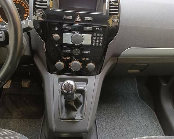 Опель Зафира, объемом двигателя 1.7 л и пробегом 230 тыс. км за 7999 $, фото 19 на Automoto.ua