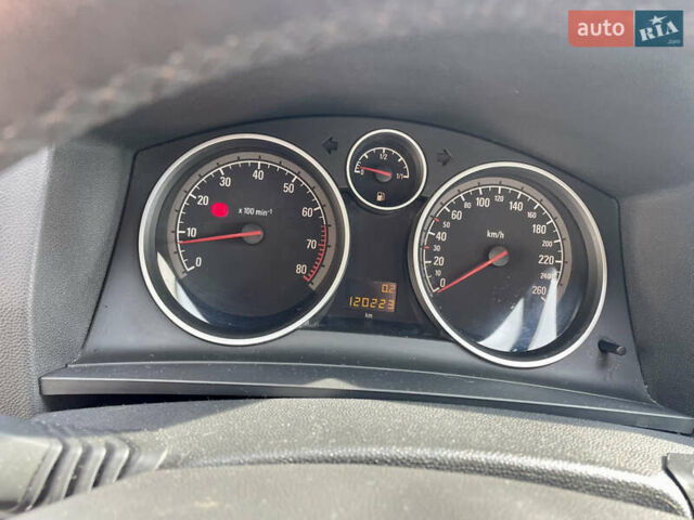 Опель Зафира, объемом двигателя 1.6 л и пробегом 120 тыс. км за 5600 $, фото 17 на Automoto.ua