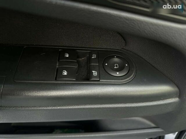 Опель Зафира, объемом двигателя 1.7 л и пробегом 214 тыс. км за 7000 $, фото 12 на Automoto.ua