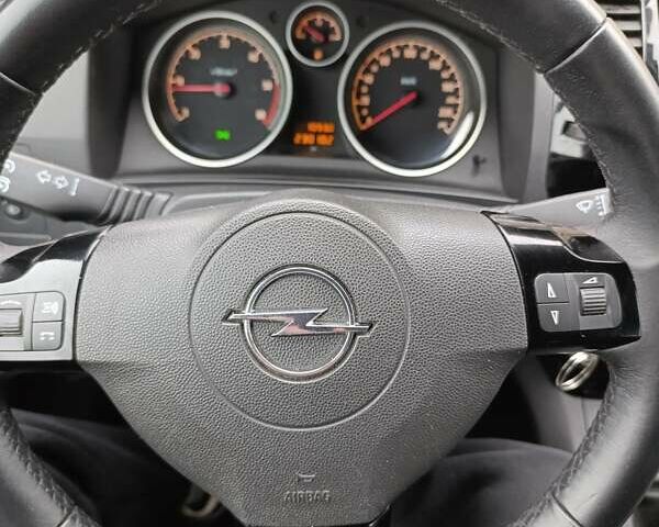 Опель Зафира, объемом двигателя 1.7 л и пробегом 230 тыс. км за 7999 $, фото 29 на Automoto.ua
