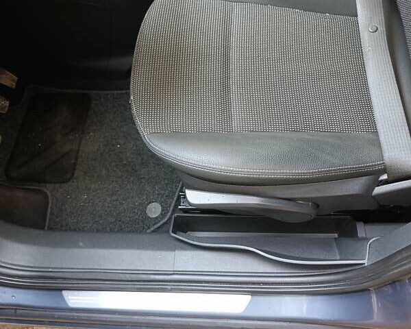 Опель Зафира, объемом двигателя 1.7 л и пробегом 230 тыс. км за 7999 $, фото 15 на Automoto.ua
