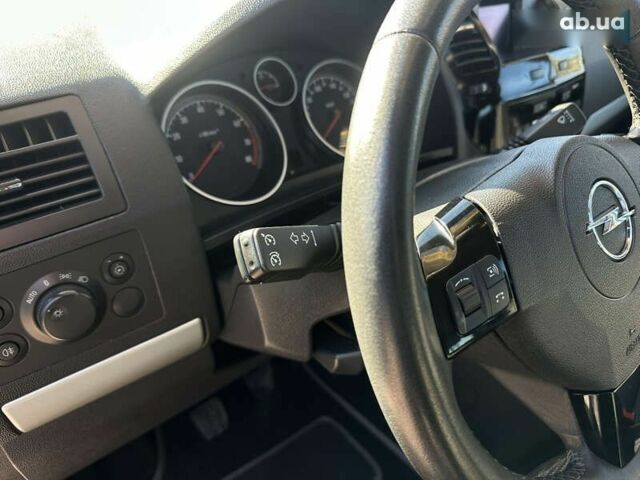 Опель Зафира, объемом двигателя 1.6 л и пробегом 225 тыс. км за 6800 $, фото 27 на Automoto.ua