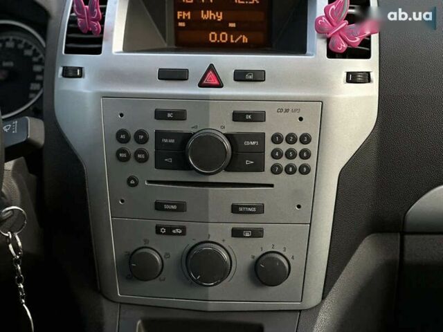 Опель Зафира, объемом двигателя 1.7 л и пробегом 214 тыс. км за 7000 $, фото 13 на Automoto.ua